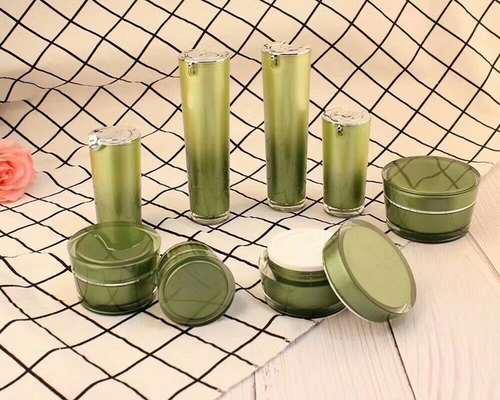 15ml 30ml 50ml Good price plastic body material cosmetic container rotary airless twist up plastic cosmetic airless pump