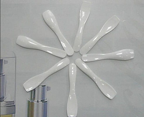 plastic cosmetic spatulas cosmetic white  spoon