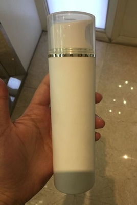 150ml white pp cosmetic airless bottle with snap on top