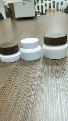 White Porcelain Cosmetics Packaging Cream Glass Jar with wooden overcap